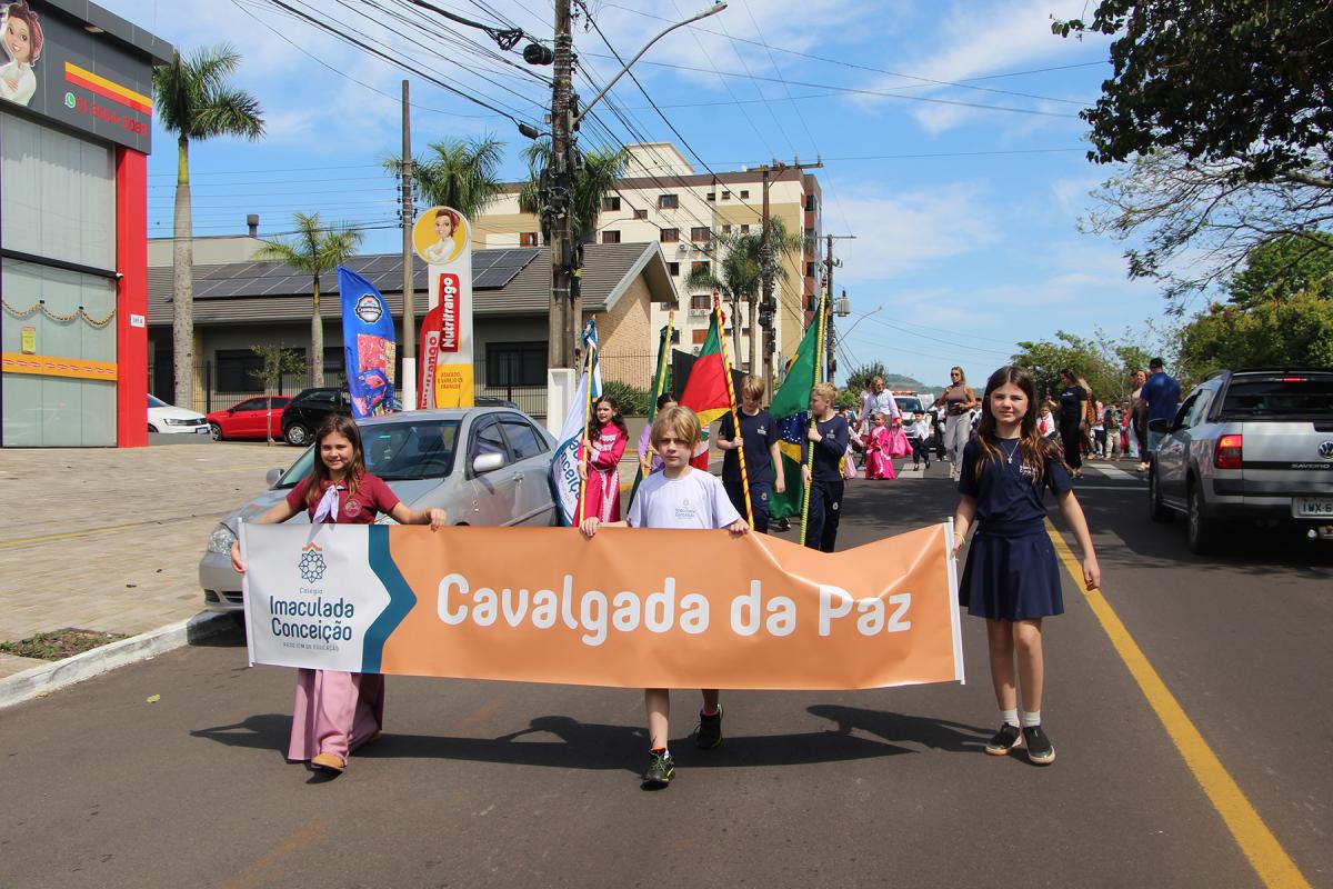 Ação celebrou a Semana Farroupilha e também a paz no trânsito