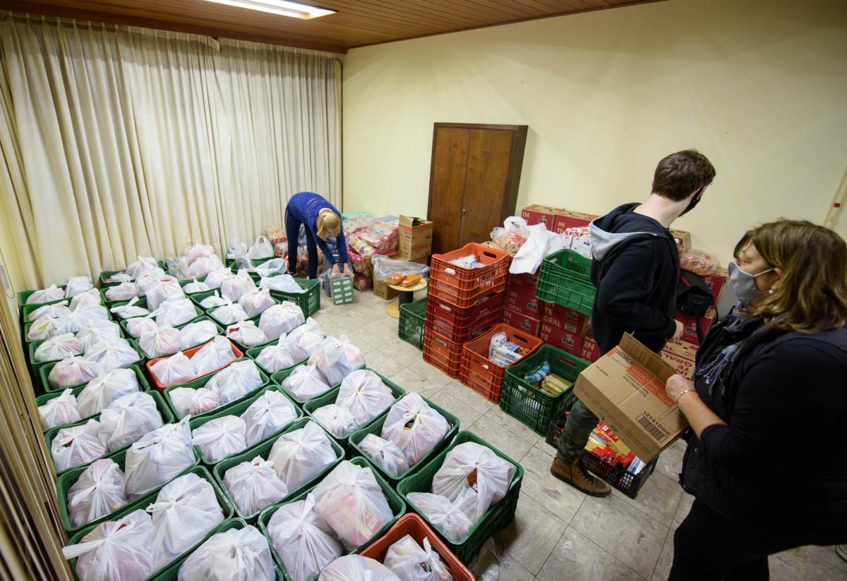 Associação dos Voluntários do Hospital criou Banco de Alimentos 