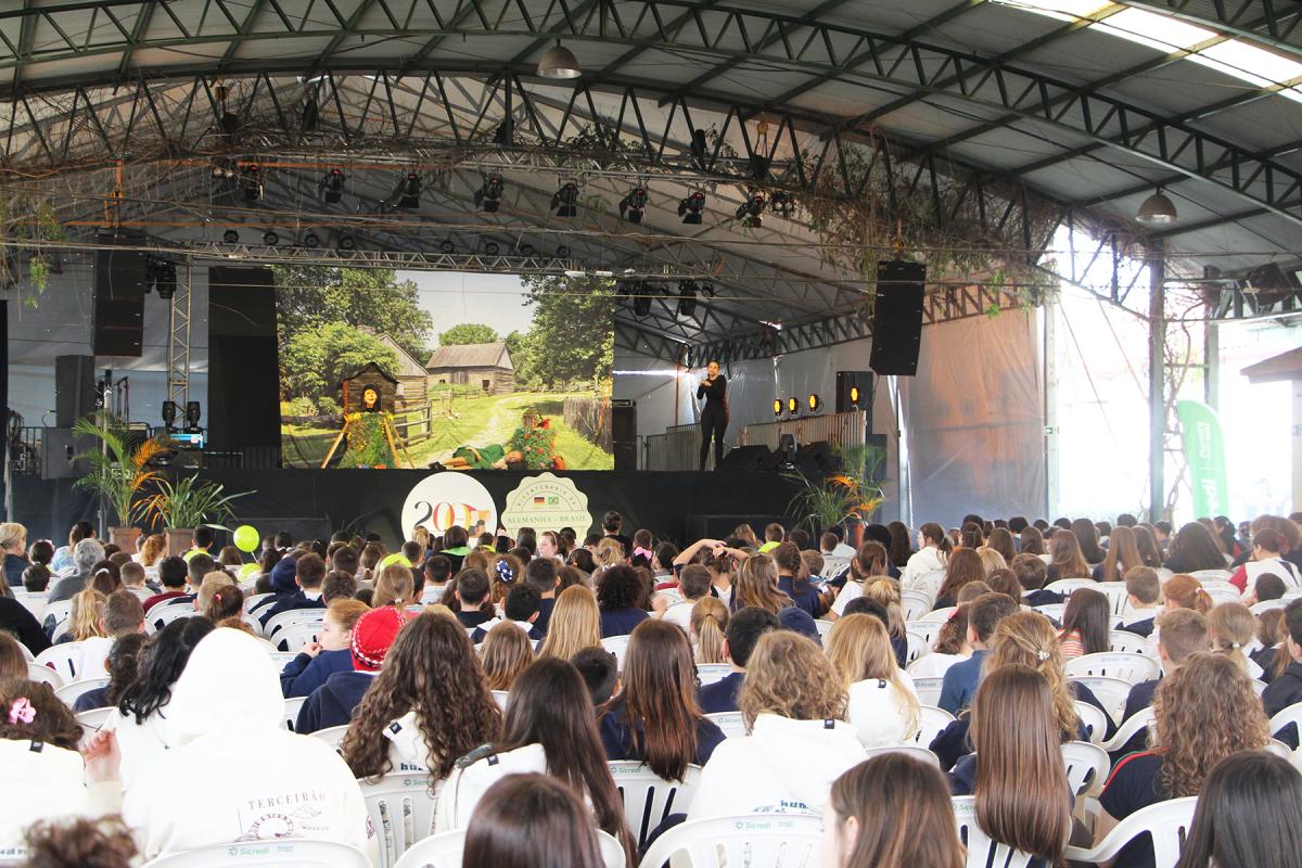 Praça do Imigrante recebe o público até domingo