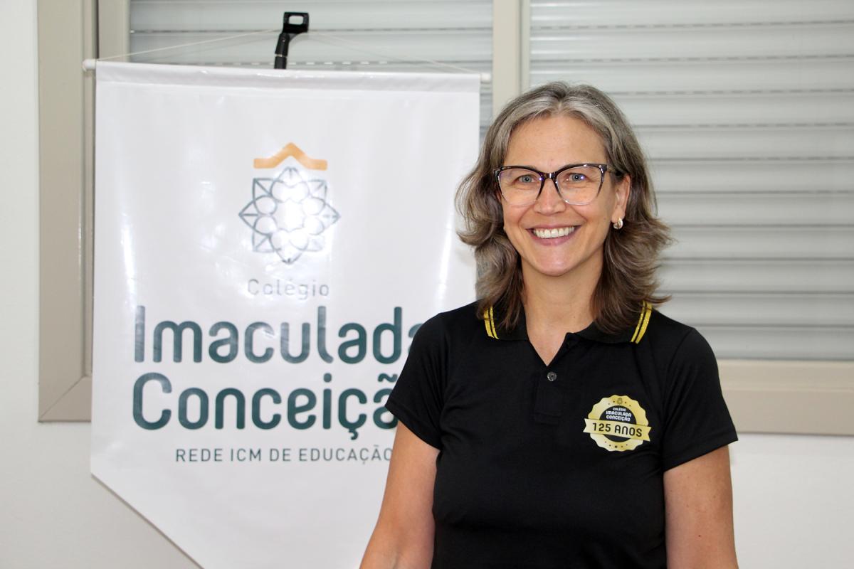 Valéria assumiu a direção nesta semana