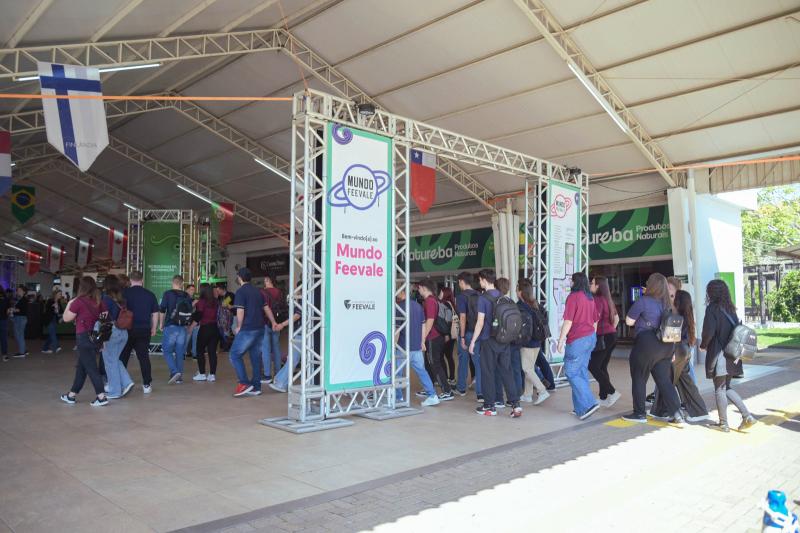10 de Setembro e Affonso Wolf participam de visita à Universidade Feevale 