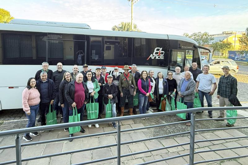 Agricultores de Dois Irmãos e Morro Reuter marcaram presença na Expointer