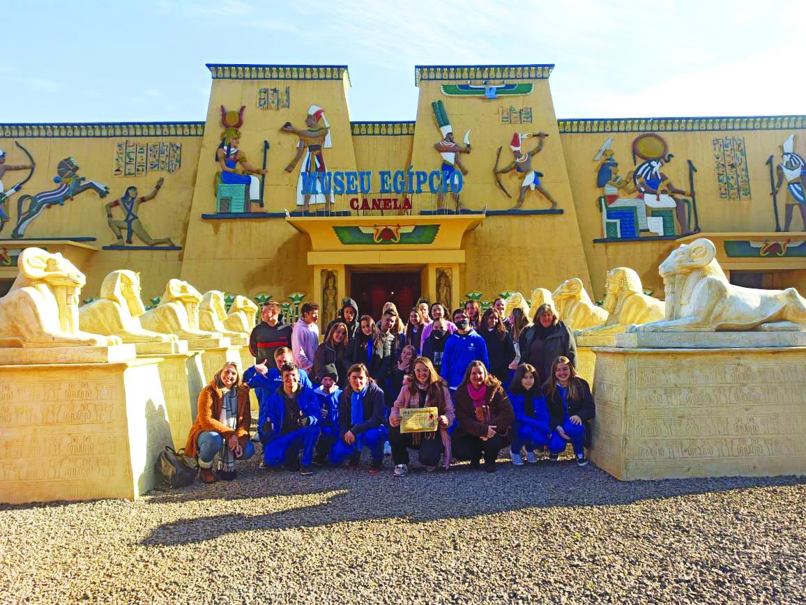 Estudantes visitaram o Museu Egípcio 