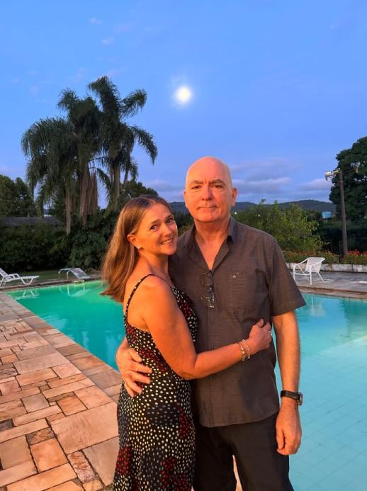 André com a esposa Morgana 