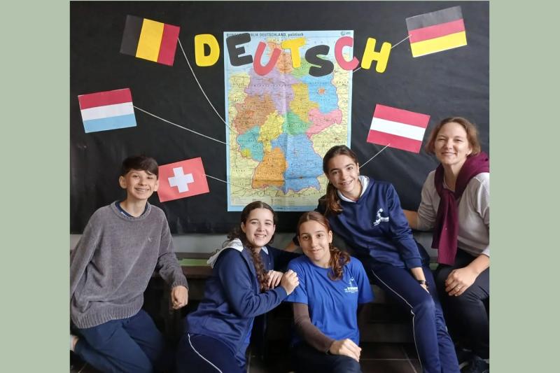 Arno Nienow celebra Semana da Língua Alemã com atividades culturais e tecnológicas