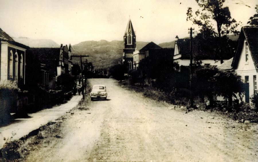 Avenida São Miguel foi por muito tempo a única via da cidade