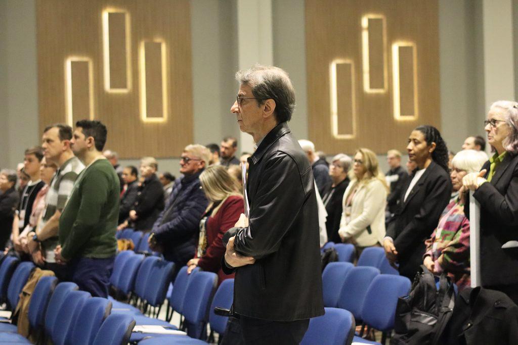 Bispo Dom João Francisco Salm participou da assembleia