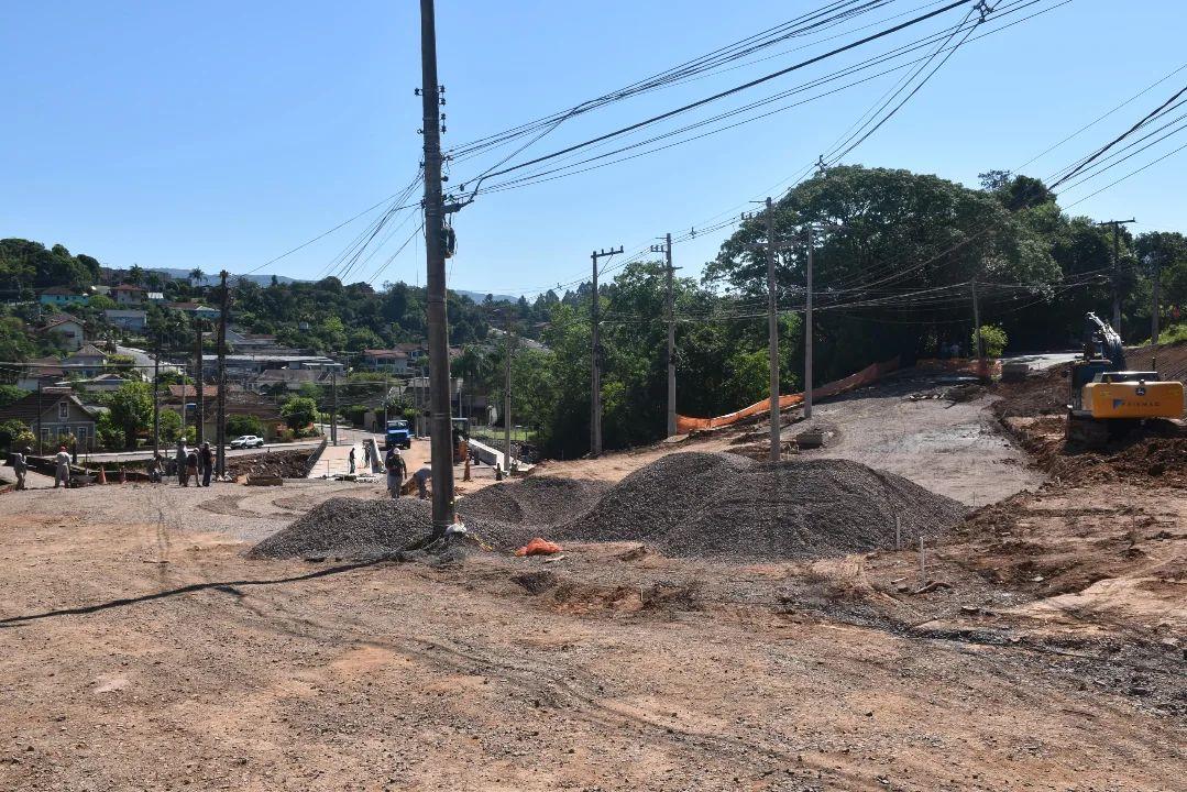 Bloqueio do trânsito no entorno da nova ponte é prorrogado até dia 4