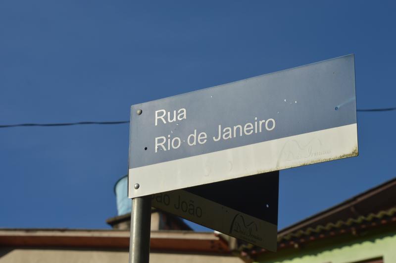 Homem estava uma área de mata às margens da rua Rio de Janeiro