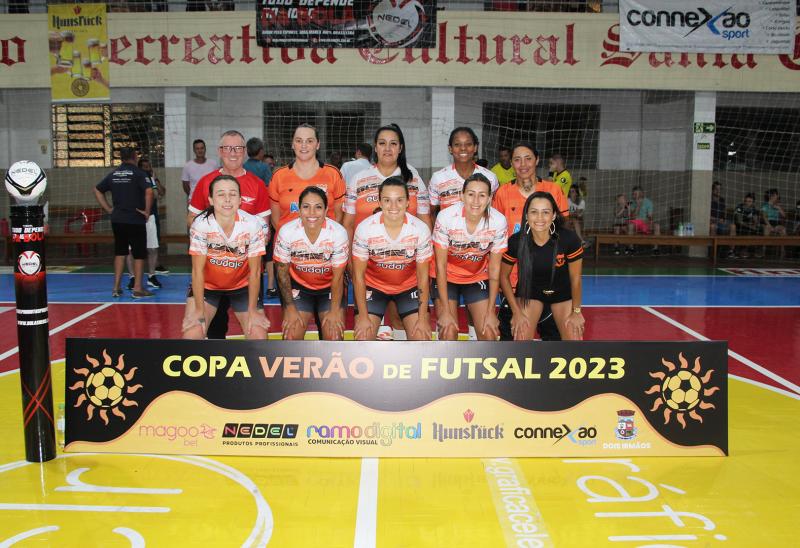 Fênix Futsal estreou com vitória no feminino