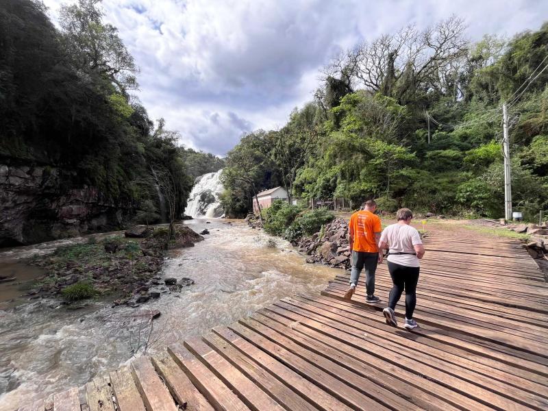 Caminhada de Aniversário abre comemorações dos 66 anos de Dois Irmãos