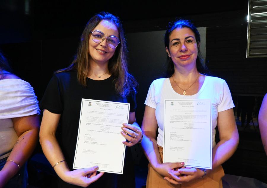 Carlos Rausch: Fernanda e Minéia