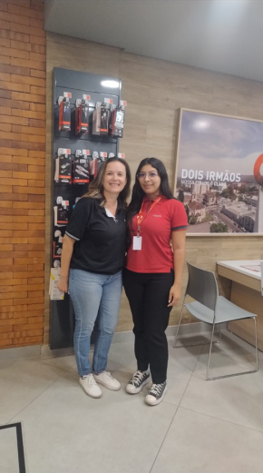 Claro Dois Irmãos – Ingrid Rosa, executiva de mercado, e Camile Vitória Schmidt, atendente da loja da operadora Claro em Dois Irmãos