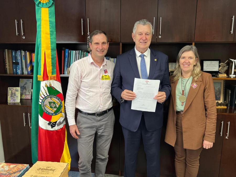 Com o senador Luis Carlos Heinze