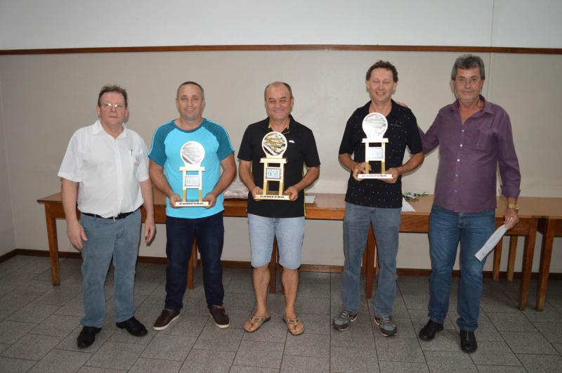 1º lugar: Jacó, Elias, Elói e Rogério