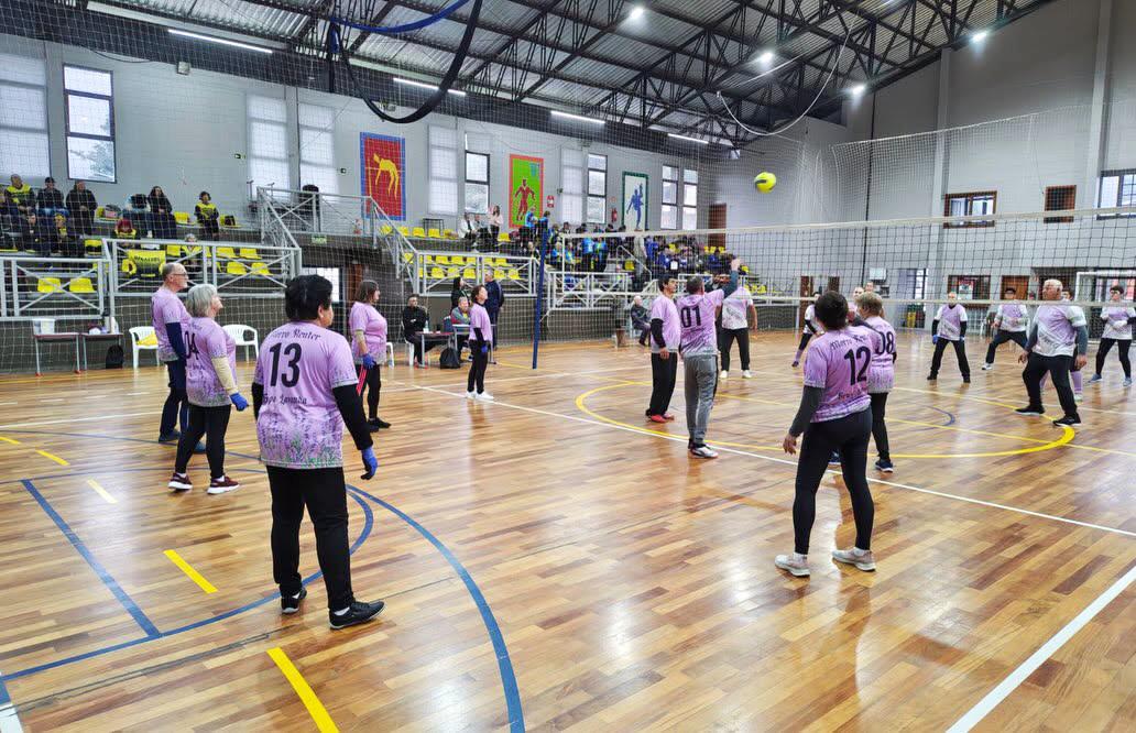Disputa aconteceu no Ginásio Municipal