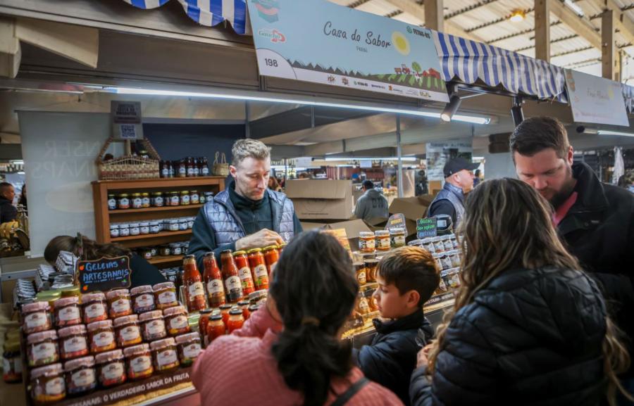 Diversidade em sabores de geleias produzidas pela agroindústria Casa do Sabor é destaque entre os produtos da feira 