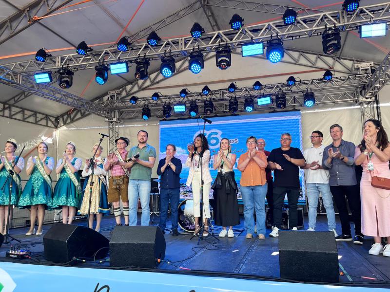 Dois Irmãos celebrou 66 anos com grande festa no Parque Romeo Benício Wolf