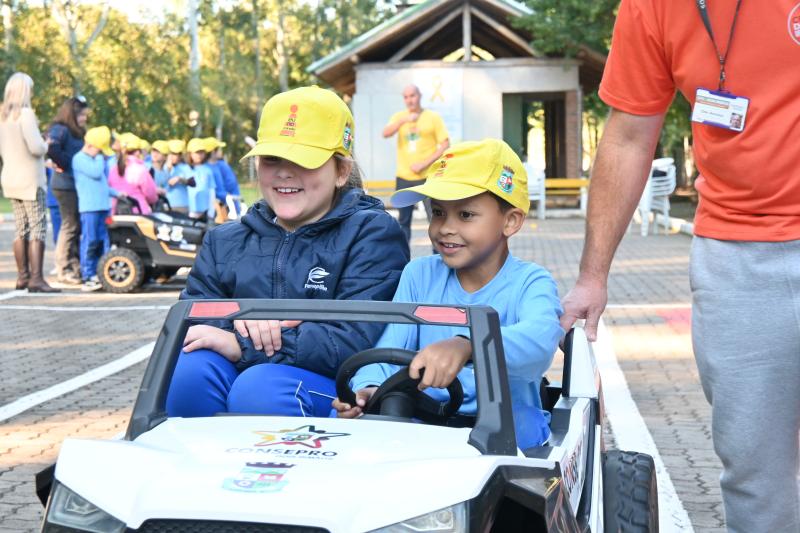 Dois Irmãos realiza abertura da Escola de Trânsito 2026 e do Maio Amarelo