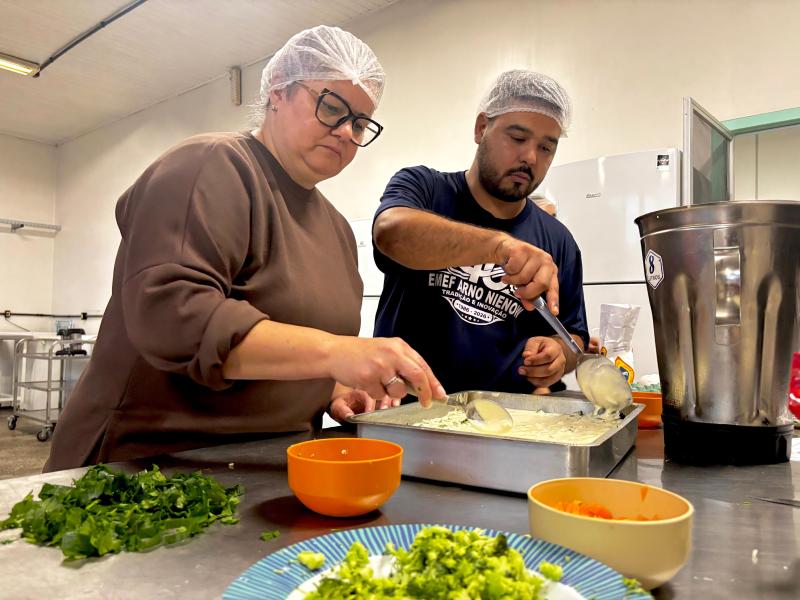 Encontro da Alimentação Escolar qualifica profissionais da rede municipal