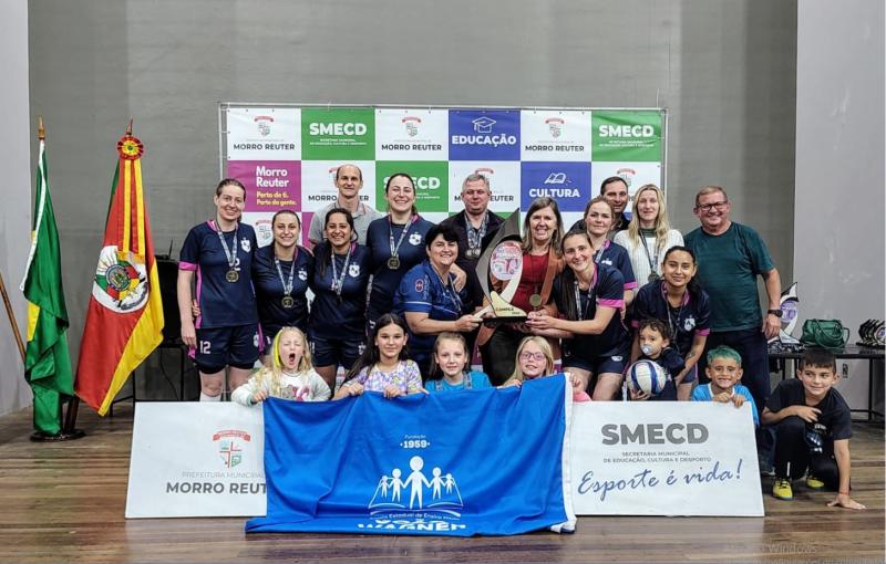 Escolas João Wagner e Cecília Graeff são campeãs do Futsal entre CPM’s e APM’s