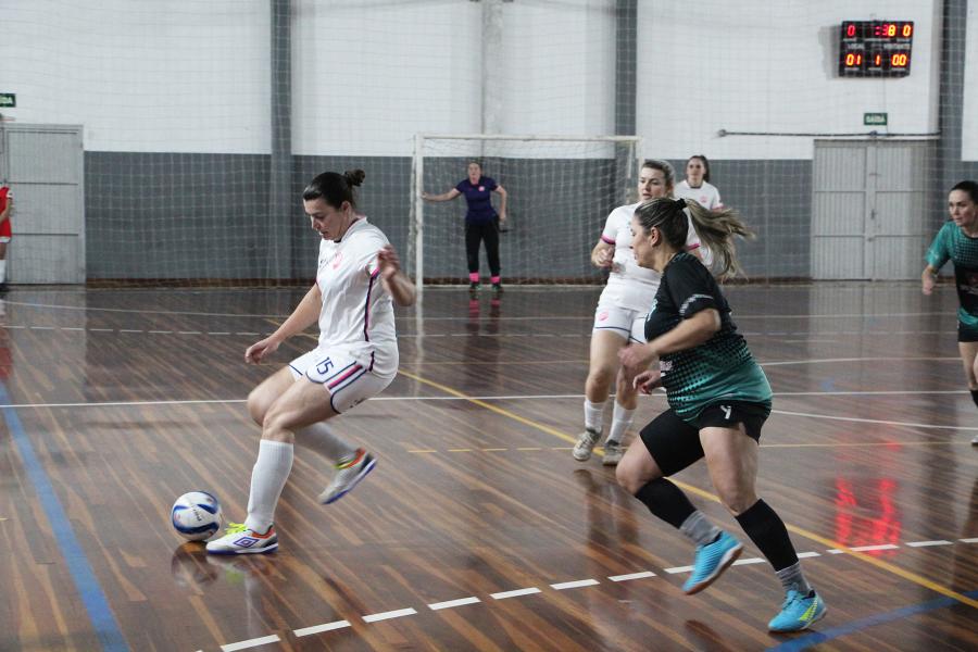 Feminino – Atletinhas golearam o TSJ por 6 a 0