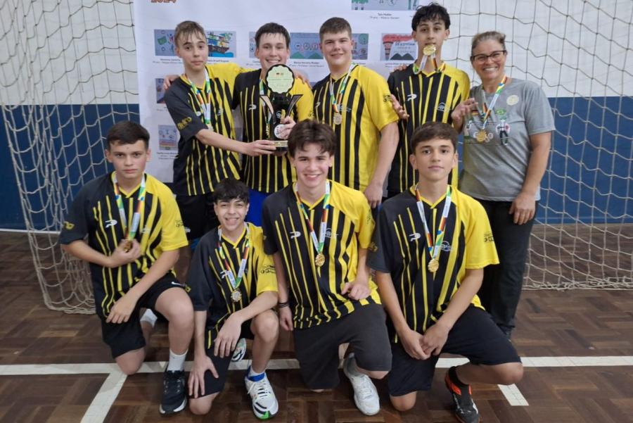 Infantil masculino: Affonso Wolf campeã