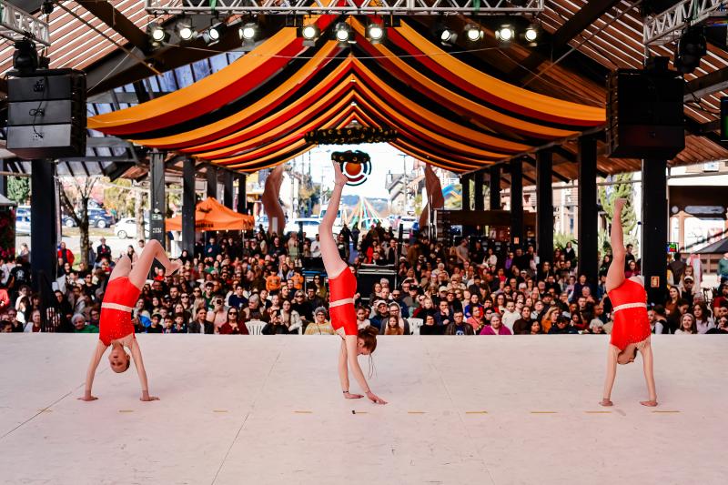 Inverno multicultural movimenta turismo e economia na Serra Gaúcha com Festival Internacional de Folclore