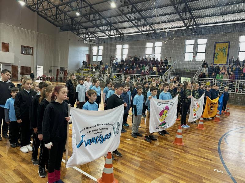 Jogos Escolares 2026 movimentam alunos de cinco escolas em Morro Reuter