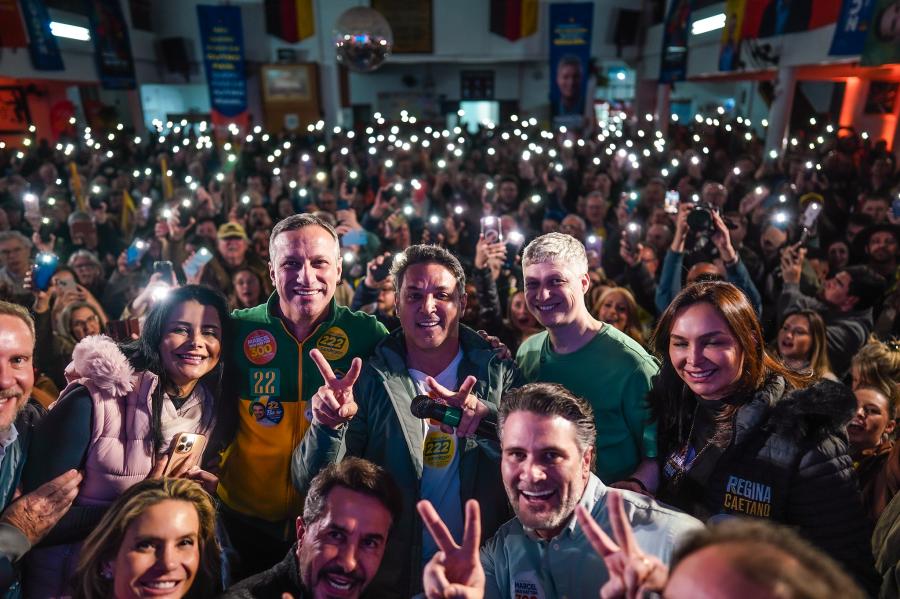 Lançamento aconteceu na Sociedade Atiradores