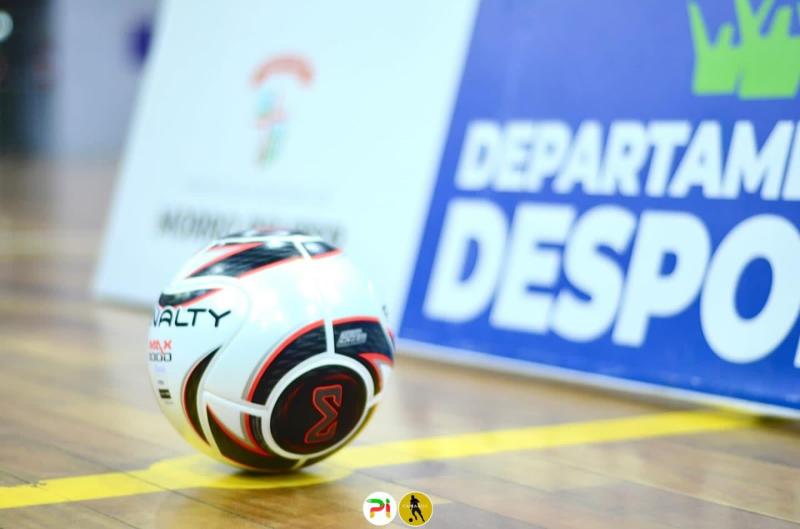 Foram três jogos pela 2ª Divisão e um pela 1ª Divisão