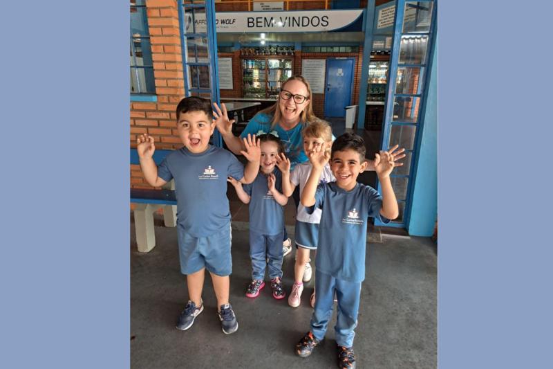 Alunos da Turma NA03, da escola Carlos Rausch, estão concorrendo na categoria Educação Infantil com o trabalho “Como sei que estou crescendo?”