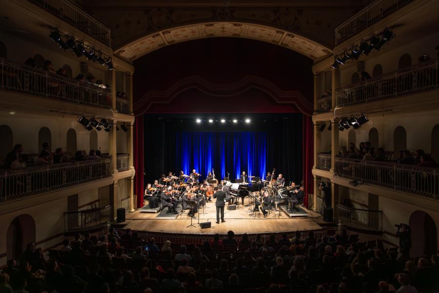 Orquestra Theatro São Pedro em apresentação recente, em junho de 2024 (Vitória Proença)