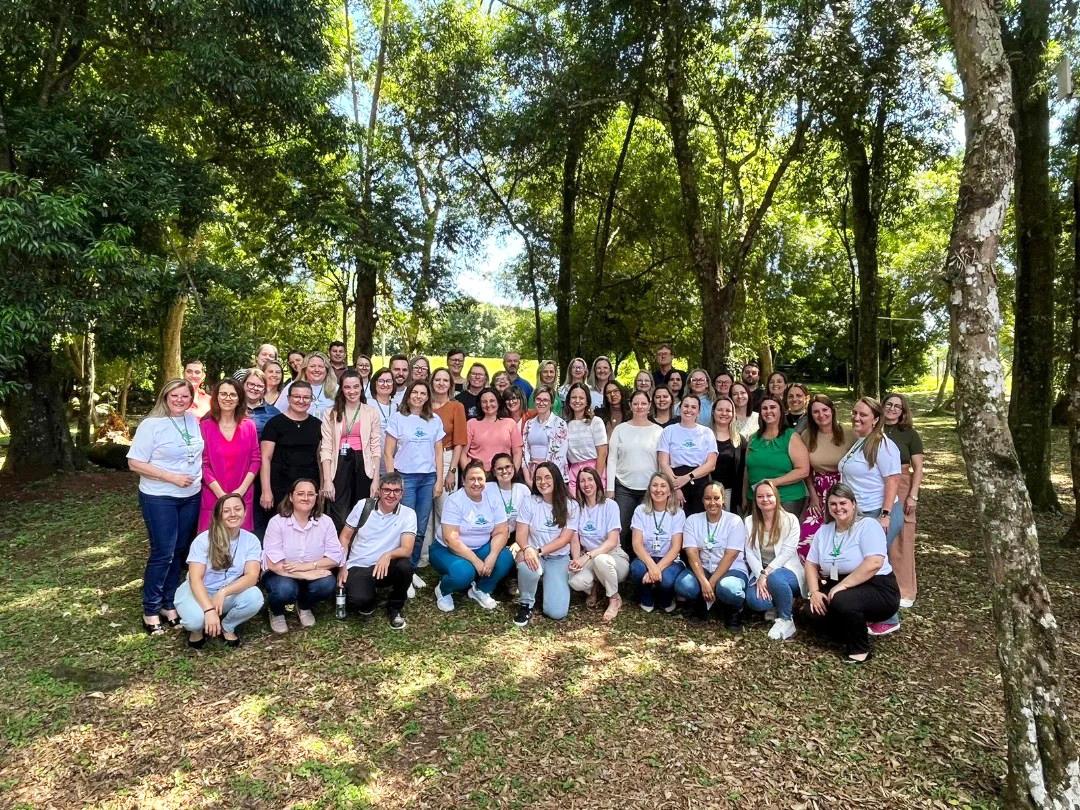 Palestra “Sonhos que transformam vidas” reúne equipes da rede municipal 