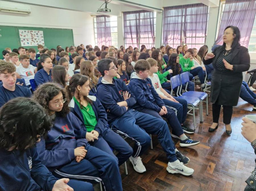 Palestra com alunos da manhã