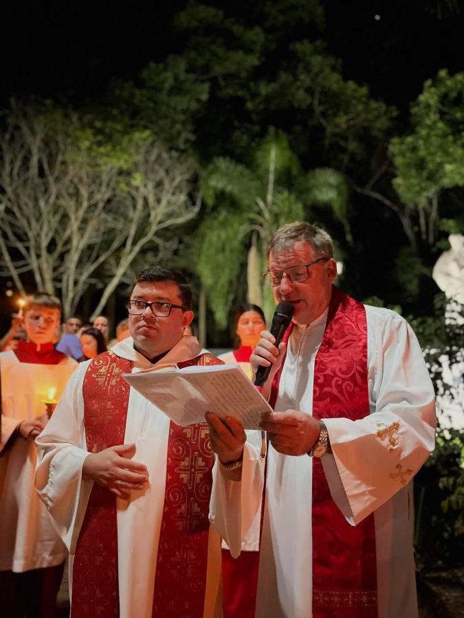 Pe. Alexandro Lemos da Silva e Pe. Cláudio Vicente Immig