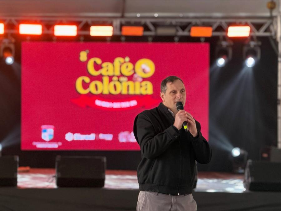 Prefeito Airton Bohn deu as boas-vindas ao público