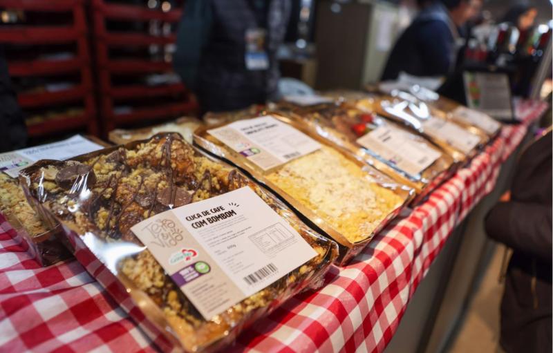 Cuca de café com bombom, do estande Terra e Vida, tem chamado atenção dos visitantes fãs do Pavilhão da Agricultura Alimentar