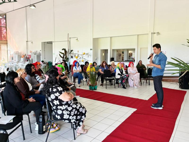 Projeto Espaço da Arte encerra semestre com exposição e celebração 