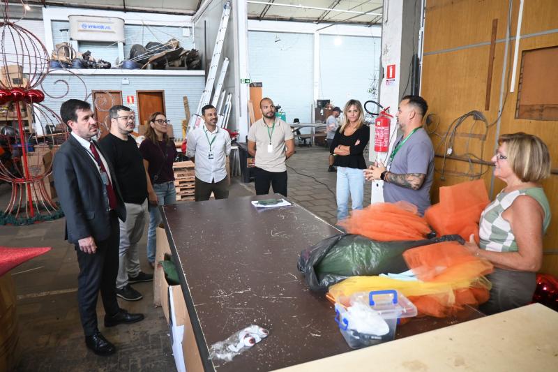 Representantes da FENAC conhecem estrutura organizacional do Natal dos Anjos