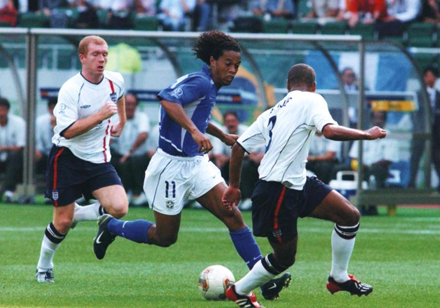 Ronaldinho Gaúcho fez partida fora de série contra a Inglaterra