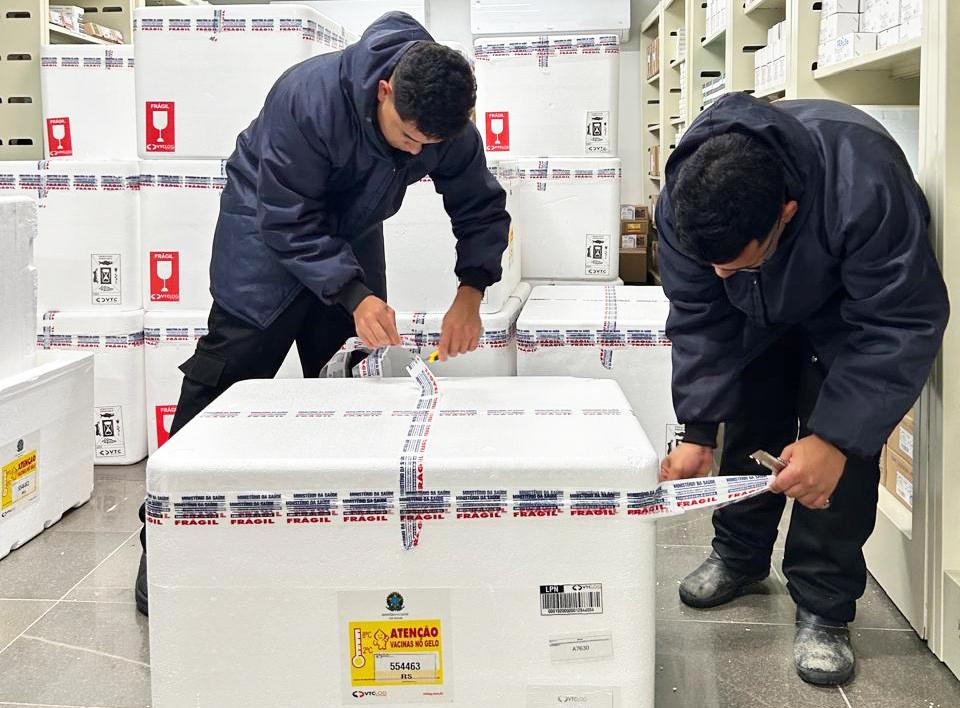 RS recebe 536 mil doses de vacina contra gripe para reforçar campanha de imunização dos grupos prioritários