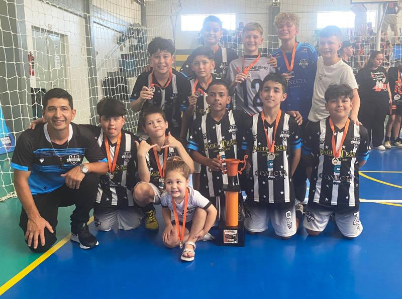 Sub-12 e Sub-14 da Lunares FC são destaque em torneio de Ivoti