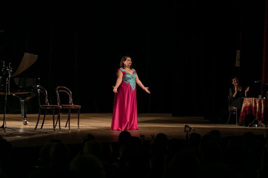 Talento e elegância no palco (Foto Adriana Marchiori)