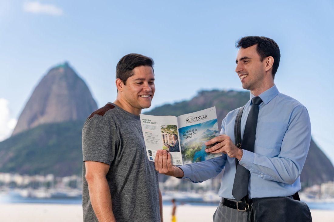 Testemunhas de Jeová — 100 anos de educação e ensino no Brasil